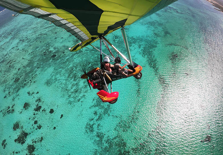 Flug über das Ningaloo Reef in Australien