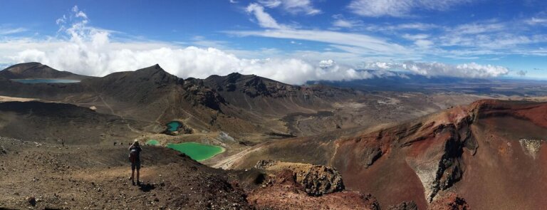 Kraterseen und Vulkanstein im Tongariro National Park in Neuseeland