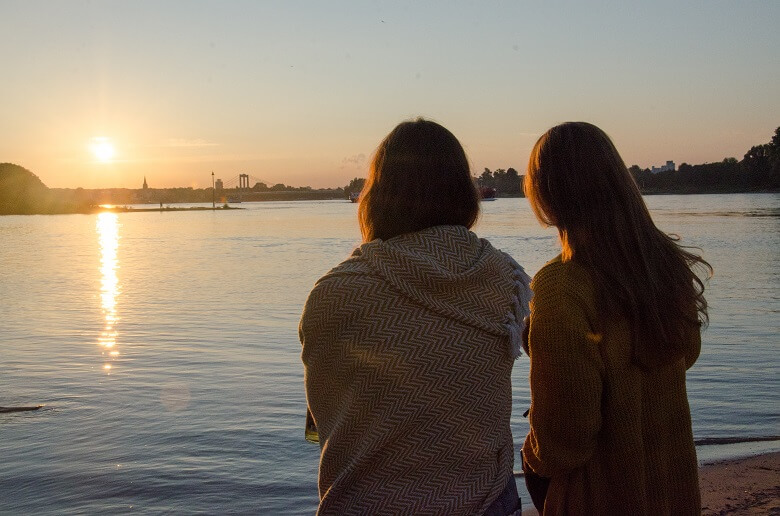 Sonnenuntergang am Rhein in Köln