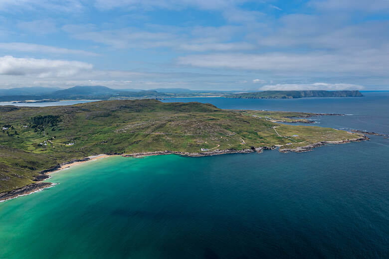 Strand im Norden von Irland am Atlantik