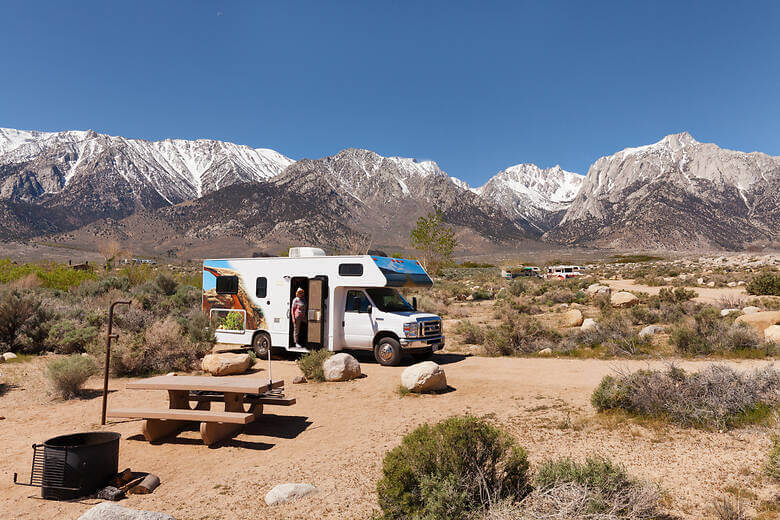 Mit dem Wohnmobil am Tuttle Creek Campground, Alabama Hills, Sierra Nevada 