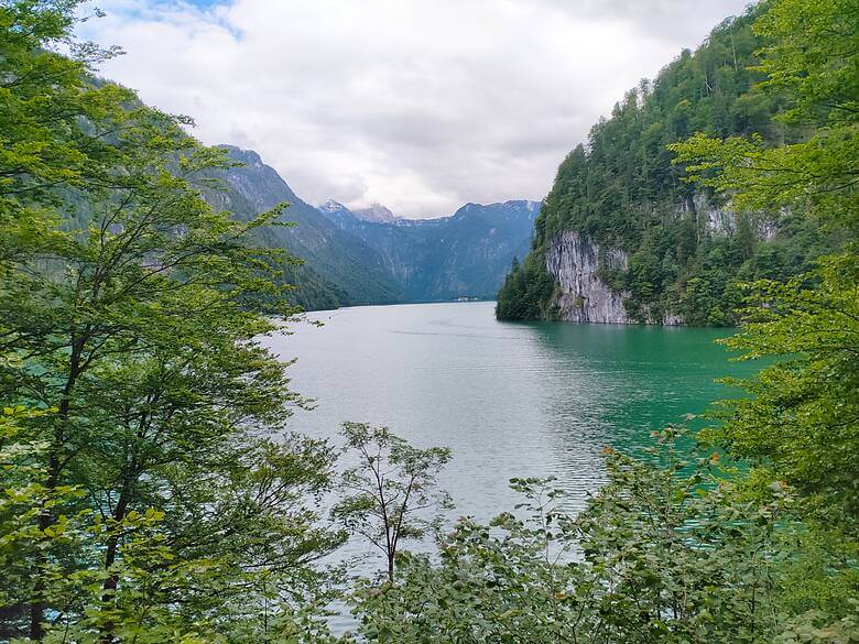 Blick auf den Königssee in Bayern vom Malerwinkel aus