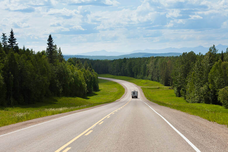 Wohnmobil auf dem Alaskan Highway